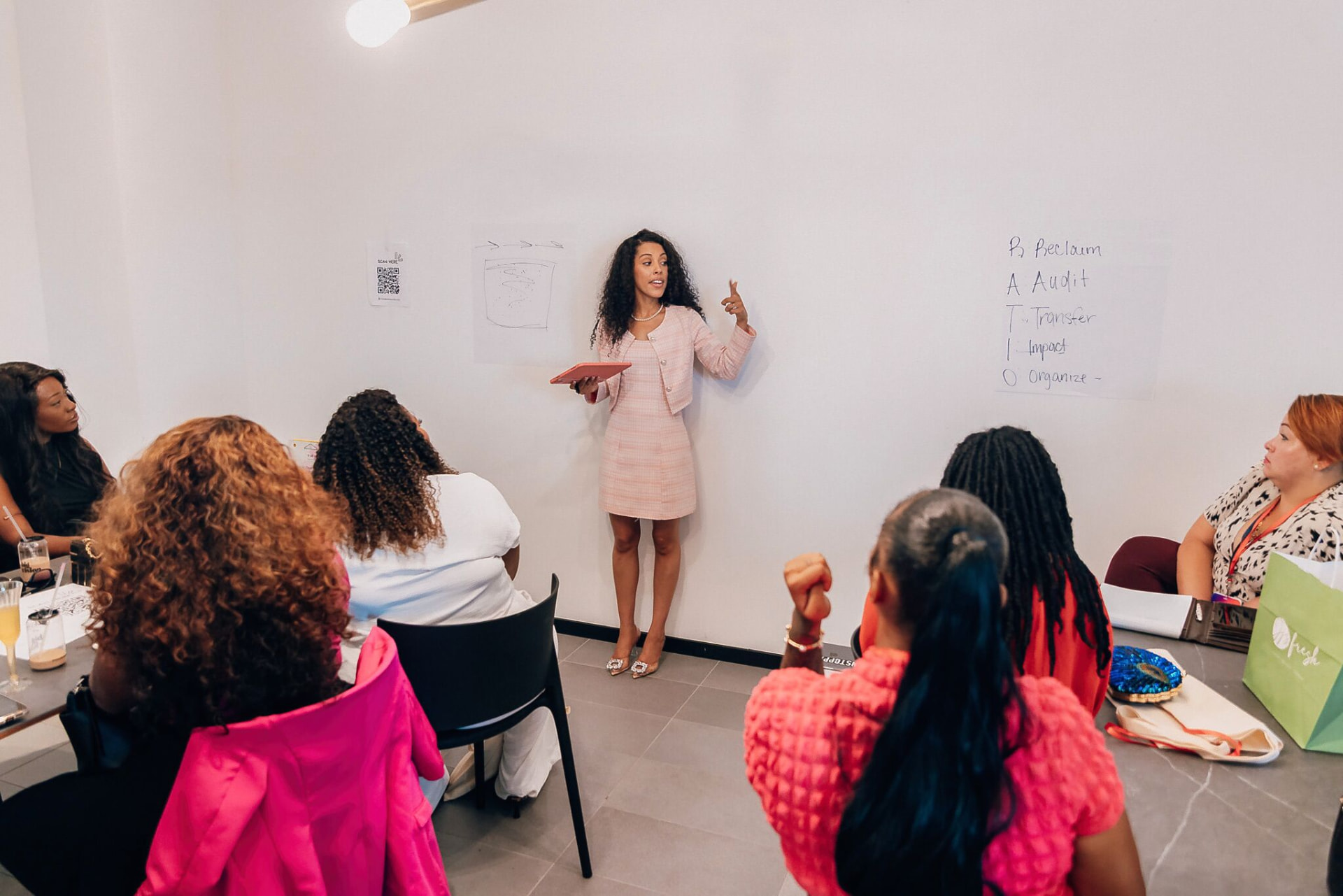 Michelle Welch leading a Prima Business Clinic workshop with business owners